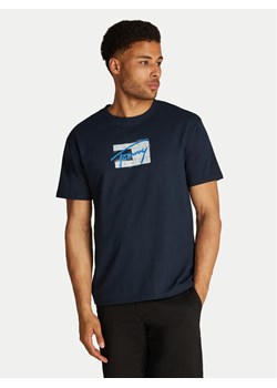 Tommy Jeans T-Shirt Street Sigh Flag DM0DM18528 Granatowy Regular Fit ze sklepu MODIVO w kategorii T-shirty męskie - zdjęcie 182686600