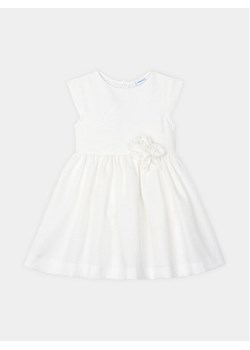 Mayoral Sukienka elegancka 3913 Biały Regular Fit ze sklepu MODIVO w kategorii Sukienki dziewczęce - zdjęcie 182687442