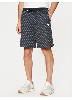 Guess Szorty materiałowe Z4YD03 FL04Q Czarny Regular Fit ze sklepu MODIVO w kategorii Spodenki męskie - zdjęcie 182688663