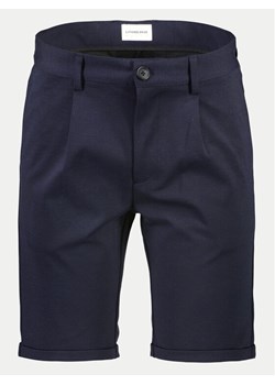 Lindbergh Szorty materiałowe 30-501024 Granatowy Regular Fit ze sklepu MODIVO w kategorii Spodenki męskie - zdjęcie 182689352