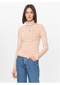 Calvin Klein Jeans Golf J20J222246 Pomarańczowy Slim Fit ze sklepu MODIVO w kategorii Bluzki damskie - zdjęcie 182689664