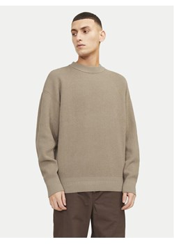 Jack&Jones Sweter 12260041 Beżowy Relaxed Fit ze sklepu MODIVO w kategorii Swetry męskie - zdjęcie 182690574