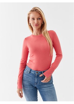 Guess Sweter W2YR30 Z2V62 Różowy Regular Fit ze sklepu MODIVO w kategorii Swetry damskie - zdjęcie 182691720