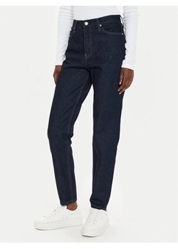 Calvin Klein Jeans Jeansy J20J224028 Granatowy Mom Fit - id: 0000304067457 - marki Calvin Klein - 182691801 Calvin Klein Jeans Jeansy J20J224028 Granatowy Mom Fit ze sklepu MODIVO w kategorii Jeansy damskie - zdjęcie 182691801