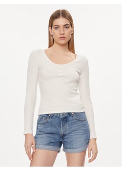 Levi's® Bluzka Dry Goods A7312-0000 Écru Slim Fit ze sklepu MODIVO w kategorii Bluzki damskie - zdjęcie 182692220