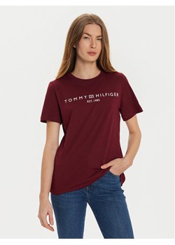 Tommy Hilfiger T-Shirt WW0WW40276 Bordowy Regular Fit ze sklepu MODIVO w kategorii Bluzki damskie - zdjęcie 182693421