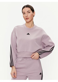 adidas Bluza Future Icons 3-Stripes IS3880 Fioletowy Loose Fit ze sklepu MODIVO w kategorii Bluzy damskie - zdjęcie 182693601