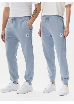 Converse Spodnie dresowe Unisex Go To 10026982-A07 Błękitny Regular Fit ze sklepu MODIVO w kategorii Spodnie męskie - zdjęcie 182694431