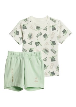adidas Komplet t-shirt i spodenki Star Wars The Mandalorian™ JF3628 Zielony Regular Fit ze sklepu MODIVO w kategorii Odzież dla niemowląt - zdjęcie 182694482