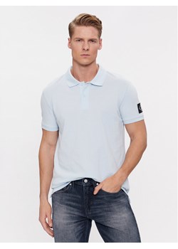 Calvin Klein Jeans Polo J30J323394 Niebieski Regular Fit ze sklepu MODIVO w kategorii T-shirty męskie - zdjęcie 182694814