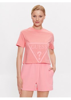 Guess T-Shirt Adele V2YI06 K8HM0 Różowy Regular Fit ze sklepu MODIVO w kategorii Bluzki damskie - zdjęcie 182695094