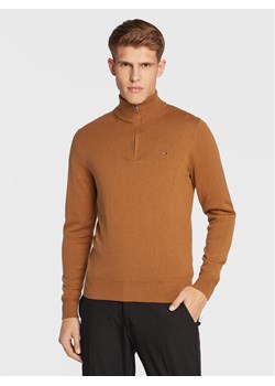 Tommy Hilfiger Sweter Pima MW0MW28049 Beżowy Regular Fit ze sklepu MODIVO w kategorii Swetry męskie - zdjęcie 182695410