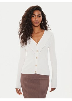 Guess Kardigan Kailey W4GR41 Z2U00 Biały Regular Fit ze sklepu MODIVO w kategorii Swetry damskie - zdjęcie 182696431