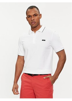 Calvin Klein Polo K10K112751 Biały Regular Fit ze sklepu MODIVO w kategorii T-shirty męskie - zdjęcie 182697644