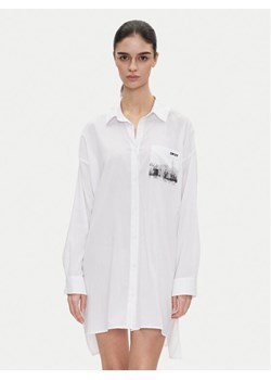 DKNY Koszula nocna YI30048 Biały Relaxed Fit ze sklepu MODIVO w kategorii Koszule nocne - zdjęcie 182697730