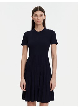 MICHAEL Michael Kors Sukienka dzianinowa MS5830OBFD Granatowy Slim Fit ze sklepu MODIVO w kategorii Sukienki - zdjęcie 182698643