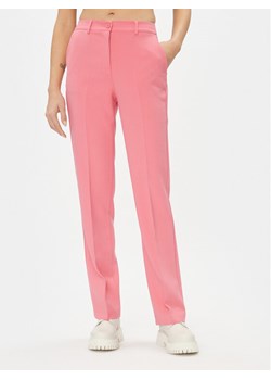 United Colors Of Benetton Spodnie materiałowe 49HHDF04E Różowy Regular Fit ze sklepu MODIVO w kategorii Spodnie damskie - zdjęcie 182699411
