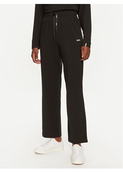 Boss Spodnie dresowe 50520148 Czarny Relaxed Fit ze sklepu MODIVO w kategorii Spodnie damskie - zdjęcie 182699723