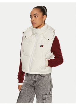 Tommy Jeans Bezrękawnik Alaska DW0DW18611 Biały Cropped Fit ze sklepu MODIVO w kategorii Kamizelki damskie - zdjęcie 182700251