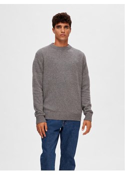 Selected Homme Sweter 16090155 Szary Regular Fit - id: 0000302634798 - marki Selected Homme - 182700440 Selected Homme Sweter 16090155 Szary Regular Fit ze sklepu MODIVO w kategorii Swetry męskie - zdjęcie 182700440