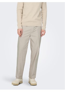 Only & Sons Spodnie materiałowe 22024315 Beżowy Tapered Fit ze sklepu MODIVO w kategorii Spodnie męskie - zdjęcie 182700582