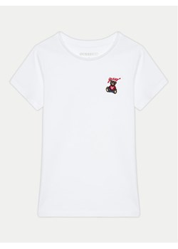 Guess T-Shirt J4BI35 J1313 Biały Regular Fit ze sklepu MODIVO w kategorii Bluzki dziewczęce - zdjęcie 182701244