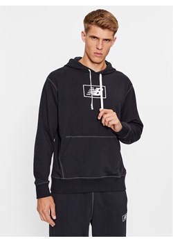 New Balance Bluza NB Essentials Hoodie MT33508 Czarny Regular Fit ze sklepu MODIVO w kategorii Bluzy męskie - zdjęcie 182702113
