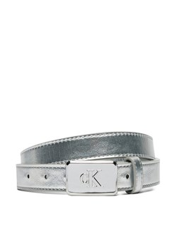 Calvin Klein Jeans Pasek Dziecięcy Metallic Buckle Belt IU0IU00666 Srebrny - id: 0000304378287 - marki Calvin Klein - 182702684 Calvin Klein Jeans Pasek Dziecięcy Metallic Buckle Belt IU0IU00666 Srebrny ze sklepu MODIVO w kategorii Akcesoria dziecięce - zdjęcie 182702684