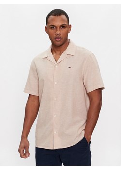 Tommy Jeans Koszula Camp DM0DM18963 Beżowy Regular Fit ze sklepu MODIVO w kategorii Koszule męskie - zdjęcie 182703132