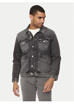 Tommy Jeans Kurtka jeansowa Isaac DM0DM19362 Szary Regular Fit ze sklepu MODIVO w kategorii Kurtki męskie - zdjęcie 182703264