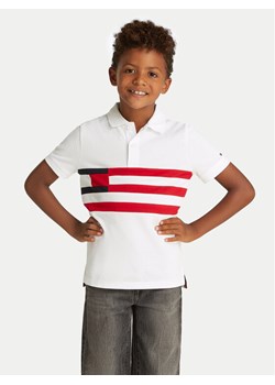 Tommy Hilfiger Polo KB0KB09528 D Biały Regular Fit ze sklepu MODIVO w kategorii T-shirty chłopięce - zdjęcie 182703364