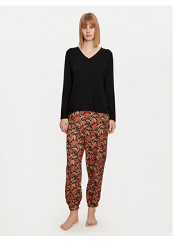 Selmark Piżama Flores P6973 Czarny Regular Fit ze sklepu MODIVO w kategorii Piżamy damskie - zdjęcie 182703461