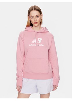 New Balance Bluza WT31533 Różowy Relaxed Fit ze sklepu MODIVO w kategorii Bluzy damskie - zdjęcie 182704451