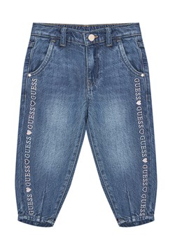 Guess Jeansy K5GA01 D4MU2 Niebieski Regular Fit ze sklepu MODIVO w kategorii Spodnie i półśpiochy - zdjęcie 182704874