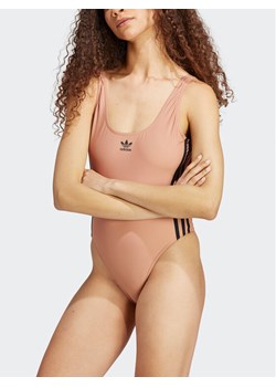 adidas Strój kąpielowy Adicolor 3-Stripes Swimsuit IC2282 Brązowy Slim Fit ze sklepu MODIVO w kategorii Stroje kąpielowe - zdjęcie 182704994