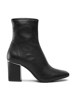 DKNY Botki Cavale K3214434 Czarny ze sklepu MODIVO w kategorii Botki - zdjęcie 182705184