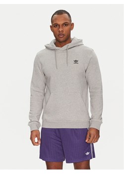 adidas Bluza Trefoil Essentials JD2405 Szary Regular Fit ze sklepu MODIVO w kategorii Bluzy męskie - zdjęcie 182705442