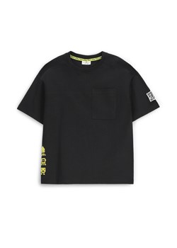 Coccodrillo T-Shirt WC5143206GBJ Czarny Regular Fit ze sklepu MODIVO w kategorii T-shirty chłopięce - zdjęcie 182705741
