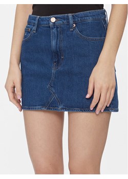 Tommy Jeans Spódnica jeansowa Izzie DW0DW17287 Niebieski Regular Fit ze sklepu MODIVO w kategorii Spódnice - zdjęcie 182706461