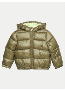 Guess Kurtka puchowa N4BL01 WEGY0 Zielony Relaxed Fit ze sklepu MODIVO w kategorii Kurtki chłopięce - zdjęcie 182706764