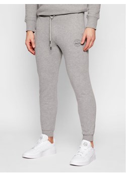Jack&Jones Spodnie dresowe Gordon 12165322 Szary Regular Fit ze sklepu MODIVO w kategorii Spodnie męskie - zdjęcie 182707044