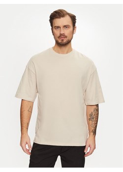 Jack&Jones T-Shirt Charge 12259975 Beżowy Oversize ze sklepu MODIVO w kategorii T-shirty męskie - zdjęcie 182707751