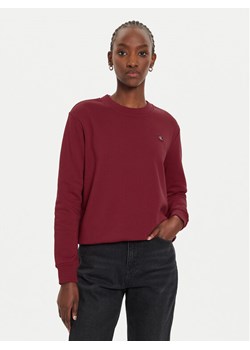 Calvin Klein Jeans Bluza Embro Badge J20J223085 Czerwony Regular Fit - id: 0000304068959 - marki Calvin Klein - 182708081 Calvin Klein Jeans Bluza Embro Badge J20J223085 Czerwony Regular Fit ze sklepu MODIVO w kategorii Bluzy damskie - zdjęcie 182708081