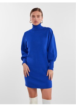 YAS Sukienka dzianinowa 26030696 Niebieski Regular Fit ze sklepu MODIVO w kategorii Sukienki - zdjęcie 182708142