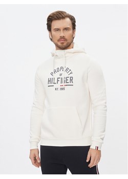 Tommy Hilfiger Bluza Graphic MW0MW32627 Biały Regular Fit ze sklepu MODIVO w kategorii Bluzy męskie - zdjęcie 182708461