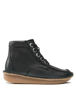 Clarks Botki Funny Cedar 261738844 Czarny ze sklepu MODIVO w kategorii Botki - zdjęcie 182709323