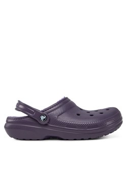 Crocs Klapki Classic Lined Clog 203591 Fioletowy ze sklepu MODIVO w kategorii Klapki damskie - zdjęcie 182710103
