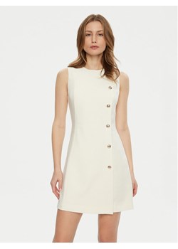 Marciano Guess Sukienka koktajlowa 5RGK09 7115A Écru Regular Fit ze sklepu MODIVO w kategorii Sukienki - zdjęcie 182710384