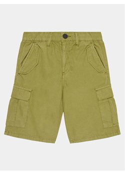 Guess Szorty materiałowe L4GD23 WBHQ0 Zielony Regular Fit ze sklepu MODIVO w kategorii Spodenki chłopięce - zdjęcie 182710412