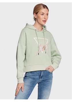 Guess Bluza Icon W3RQ03 KB683 Zielony Relaxed Fit ze sklepu MODIVO w kategorii Bluzy damskie - zdjęcie 182710421